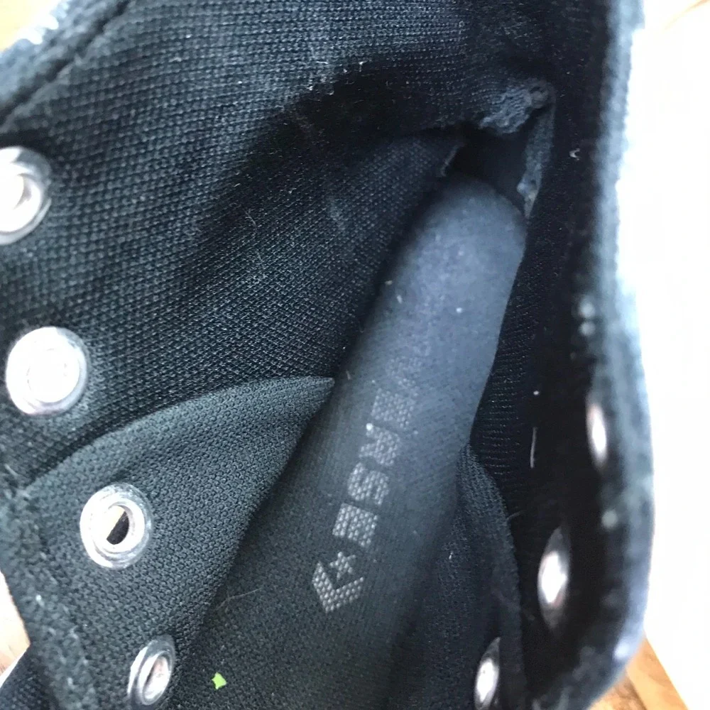 Converse has white